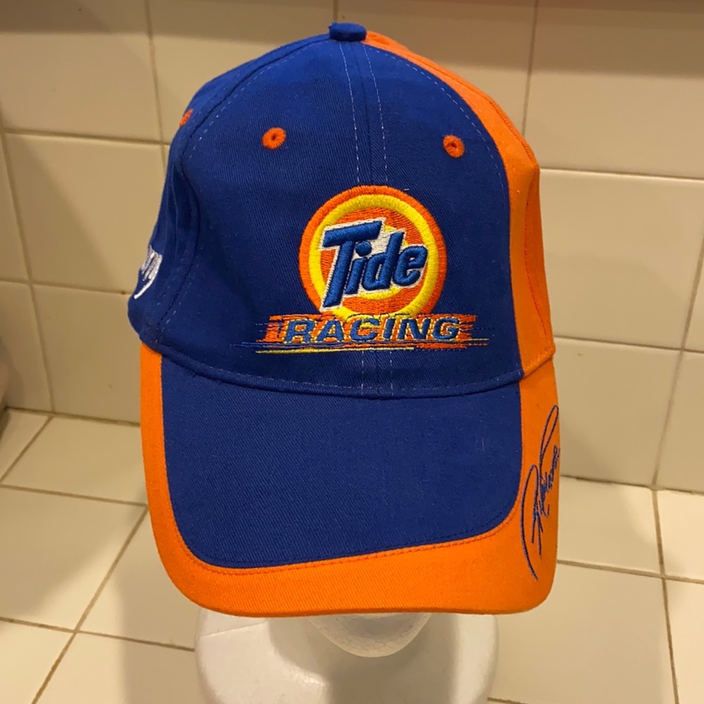 Tide baseball style hat in good condition
